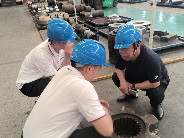 山西景总莅临河南太阳城申博考察，聚焦链轮轴组工艺及产能