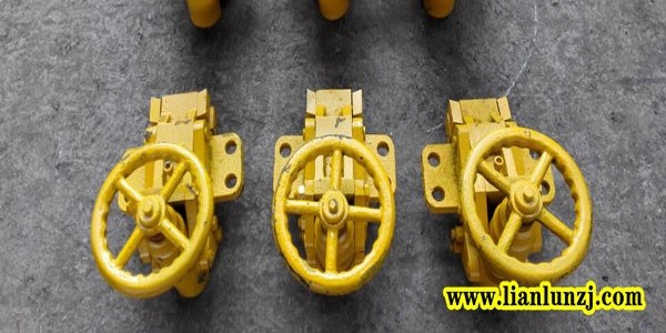 【百科小知识】刮板机紧链装置