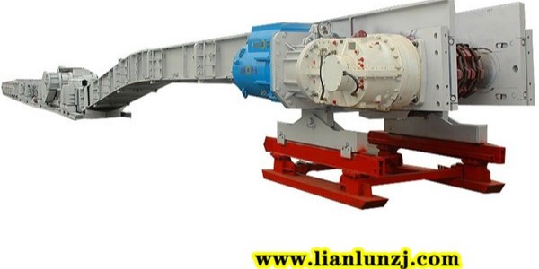 刮板输送机作业前应该有哪些检查？